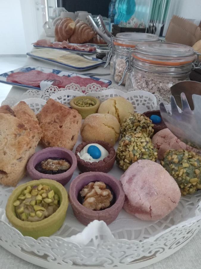B&B Luchia Орозеи Экстерьер фото