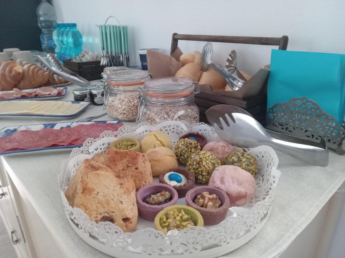 B&B Luchia Орозеи Экстерьер фото